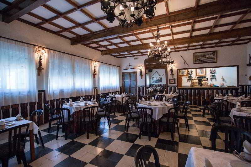 Hotel Los Perales Puebla de Sanabria Exterior photo